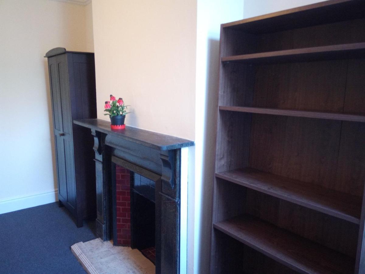 Gosford Apartment Coventry Buitenkant foto