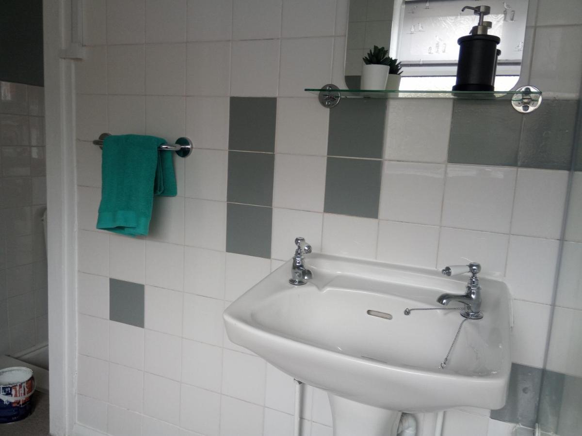 Gosford Apartment Coventry Buitenkant foto