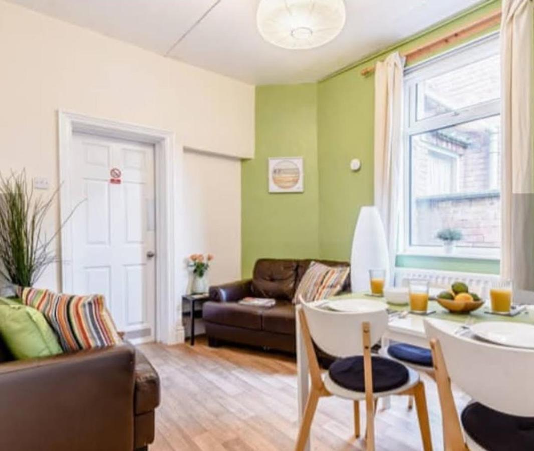 Gosford Apartment Coventry Buitenkant foto